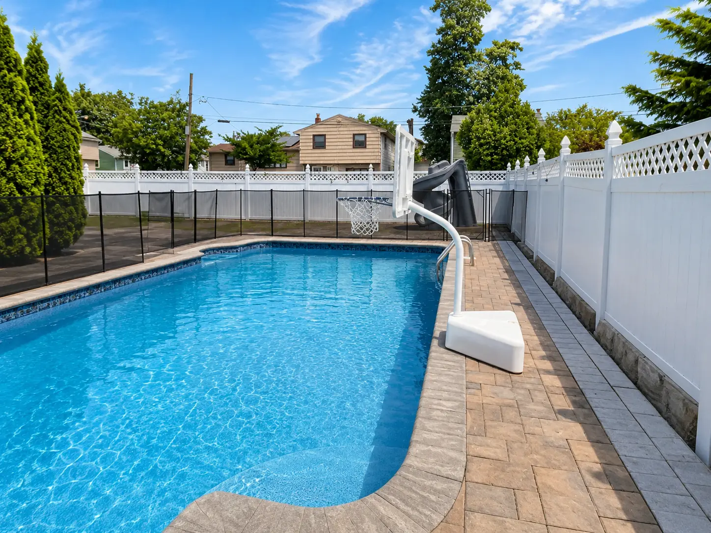 Pool Mesh Fencing installed by Fred's Fence