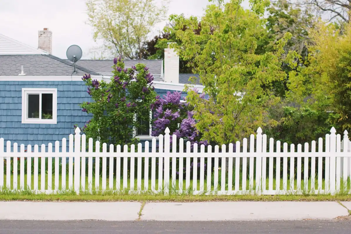 Fence Cost Guide thumbnail